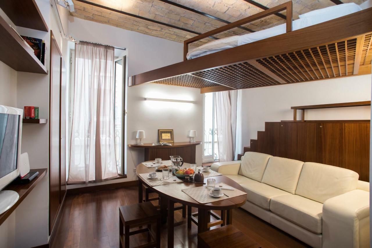 Trevi Fountain - Lovely Loft Apartment โรม ภายนอก รูปภาพ