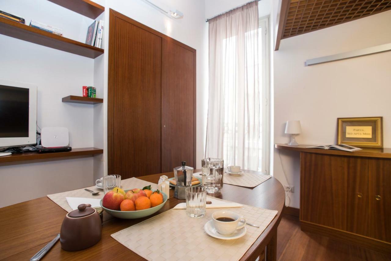 Trevi Fountain - Lovely Loft Apartment โรม ภายนอก รูปภาพ